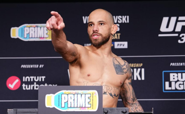 Noche UFC 3 Weigh-In Results And Video