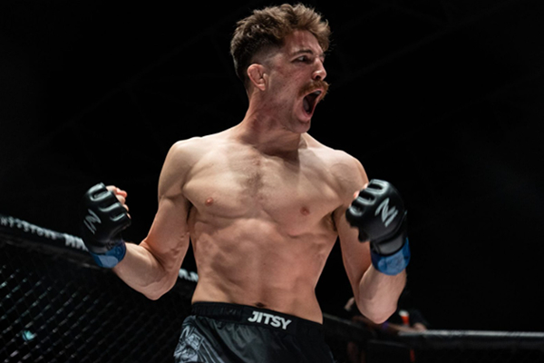 Quillan Salkilld Submits Jamie Mullarkey In 1st Round At UFC 325