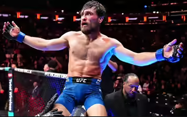 Ethyn Ewing TKO’s Rafael Estevam In 3rd Round At UFC Fight Night 272