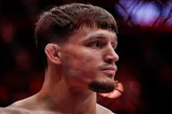 Gauge Young Beats Thiago Moises By Split-Decision At UFC Fight Night 273