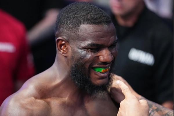 Anthony Wint Chokes Out Terrance Chatman In 1st Round At UFC Fight Night 285