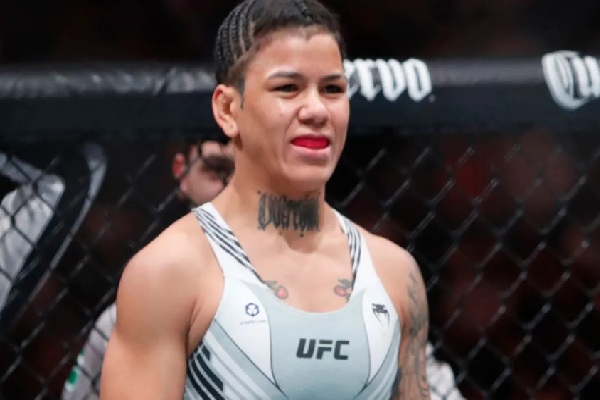 Denise Gomes KO’s Yan Xiaonan With Big Elbow At UFC Fight Night 286